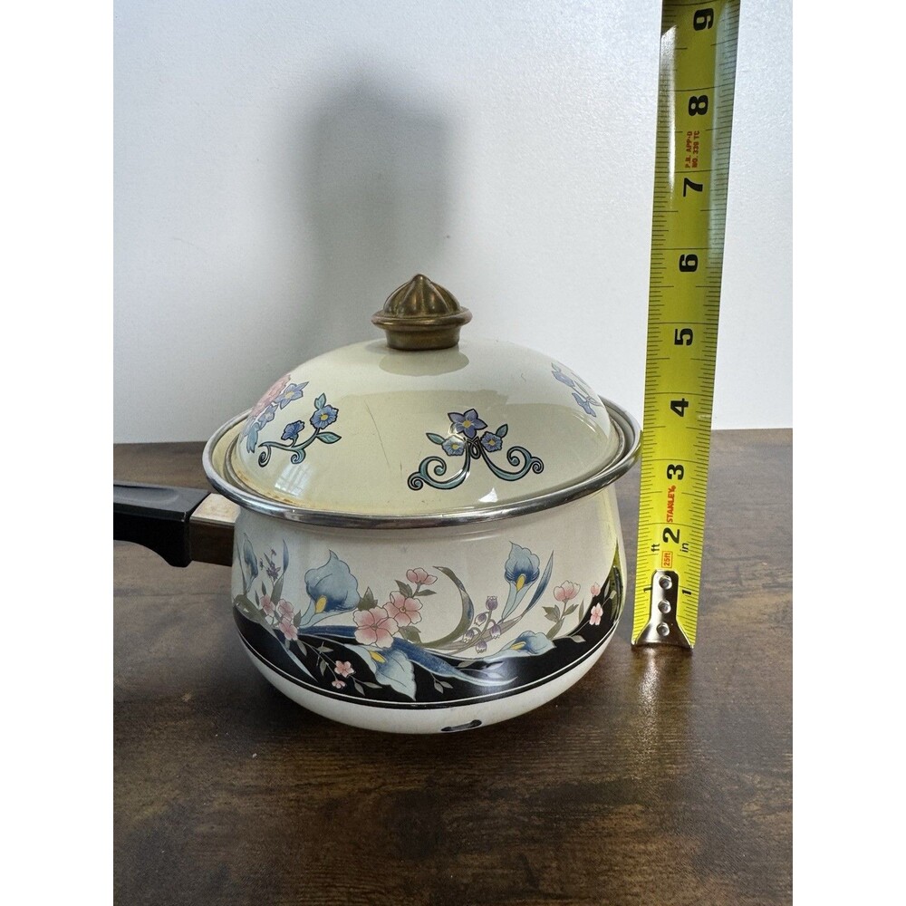 Vintage White Enamel And Floral Sauce Pot With Lid Whimsy Kitchen Cookware Pan - Picture 5 of 11